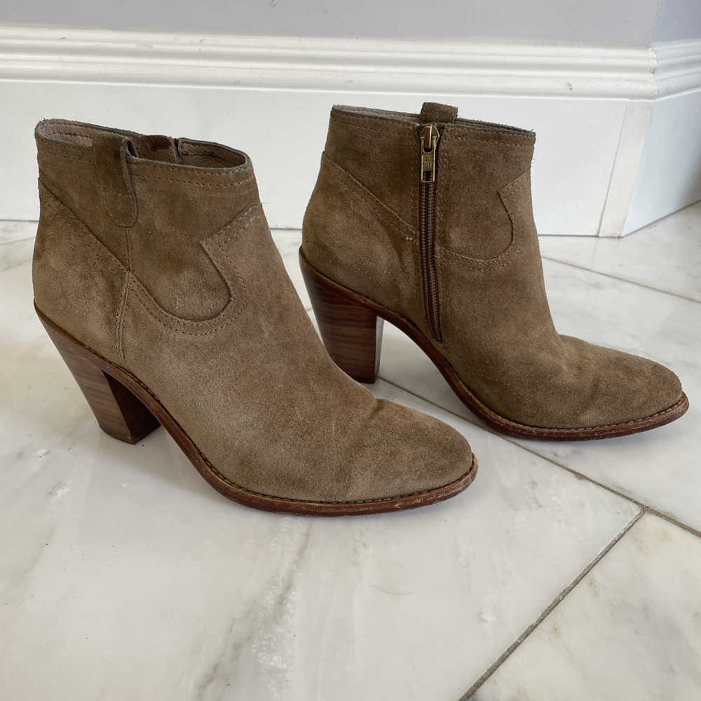 Ash Women’s Ivana Tan Suede Leather Stack Heel Zipper Ankle Boot Euro 38 US 7.5